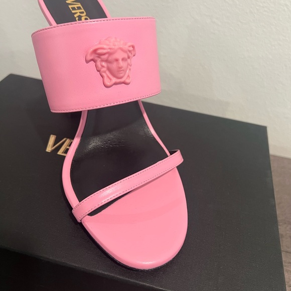 Versace Medusa Mule Sandal Baby Pink 40EU (10W) - Picture 7 of 7